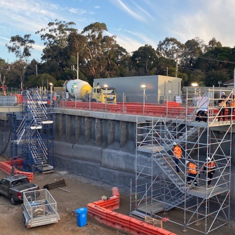 Mentone & Cheltenham Station -11